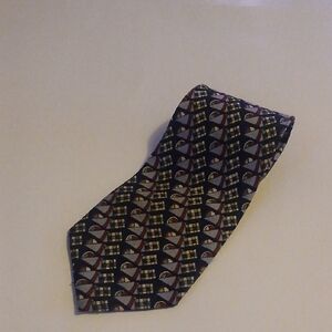 Elegant Multicolor Geometric Tie